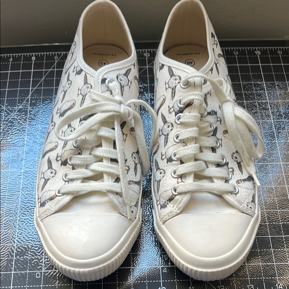 White Penguin Print Sneakers Star Wars